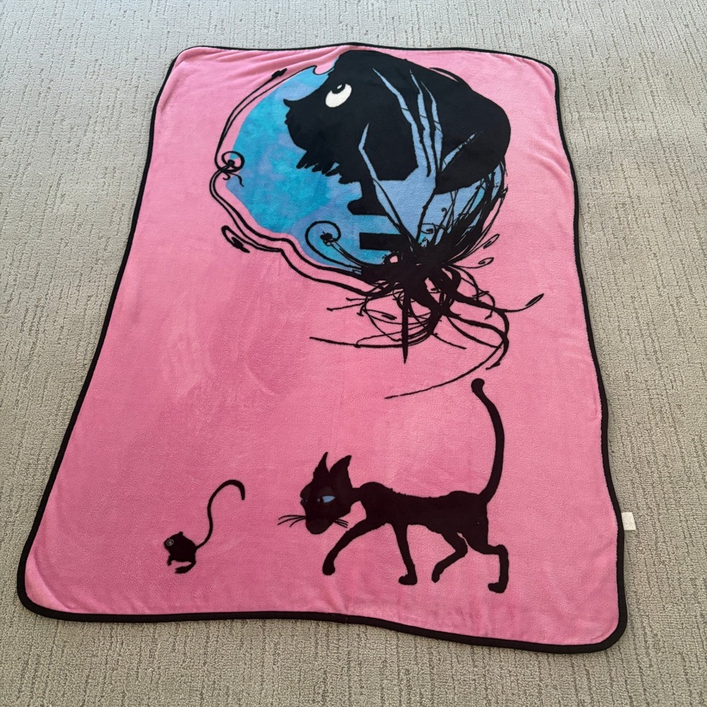 Coraline Profile Black Cat Mouse Fleece Throw Blanket Pink Black Hot Topic